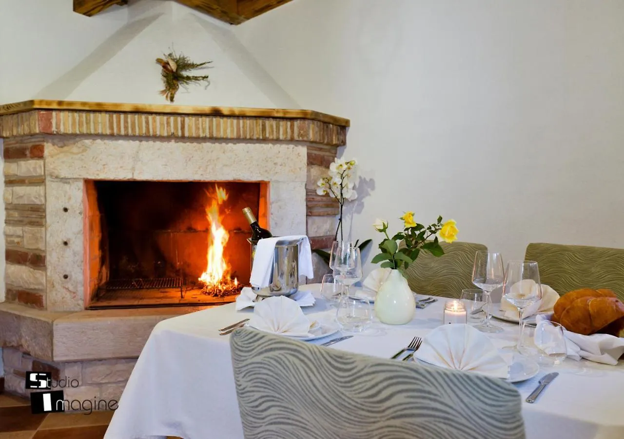 Nyaraló Charming Stone Cottage By The Sea Umag