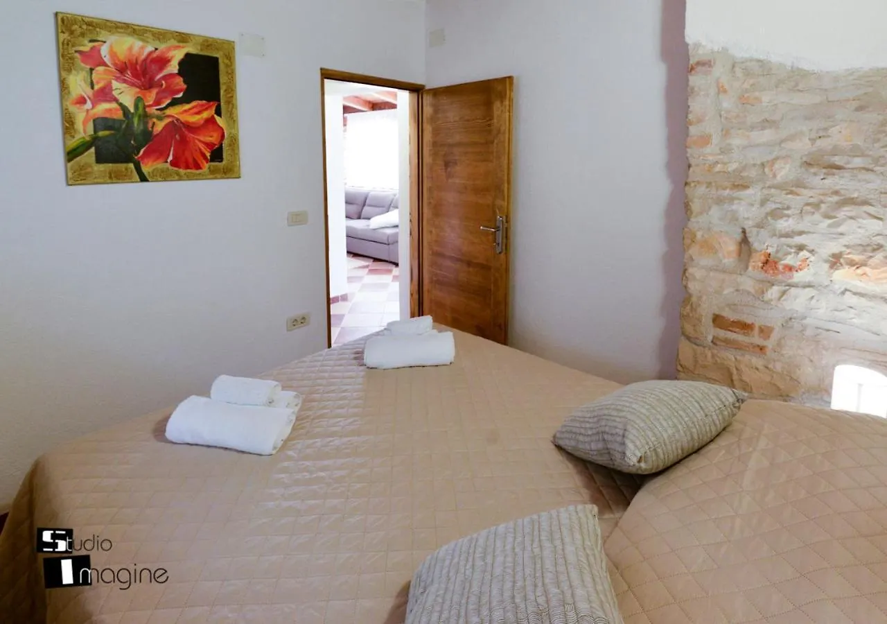 Charming Stone Cottage By The Sea Umag 0*,