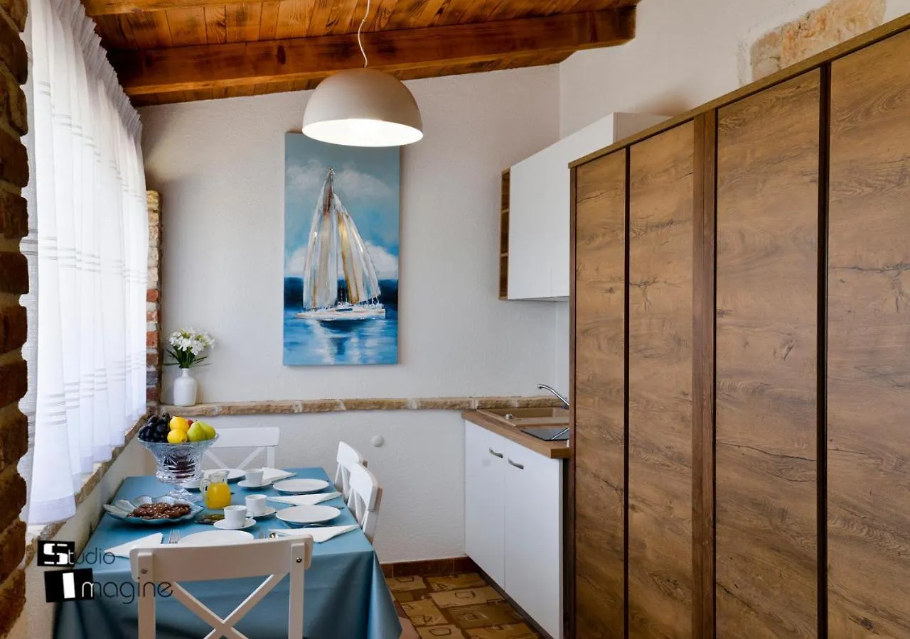 Charming Stone Cottage By The Sea Umag