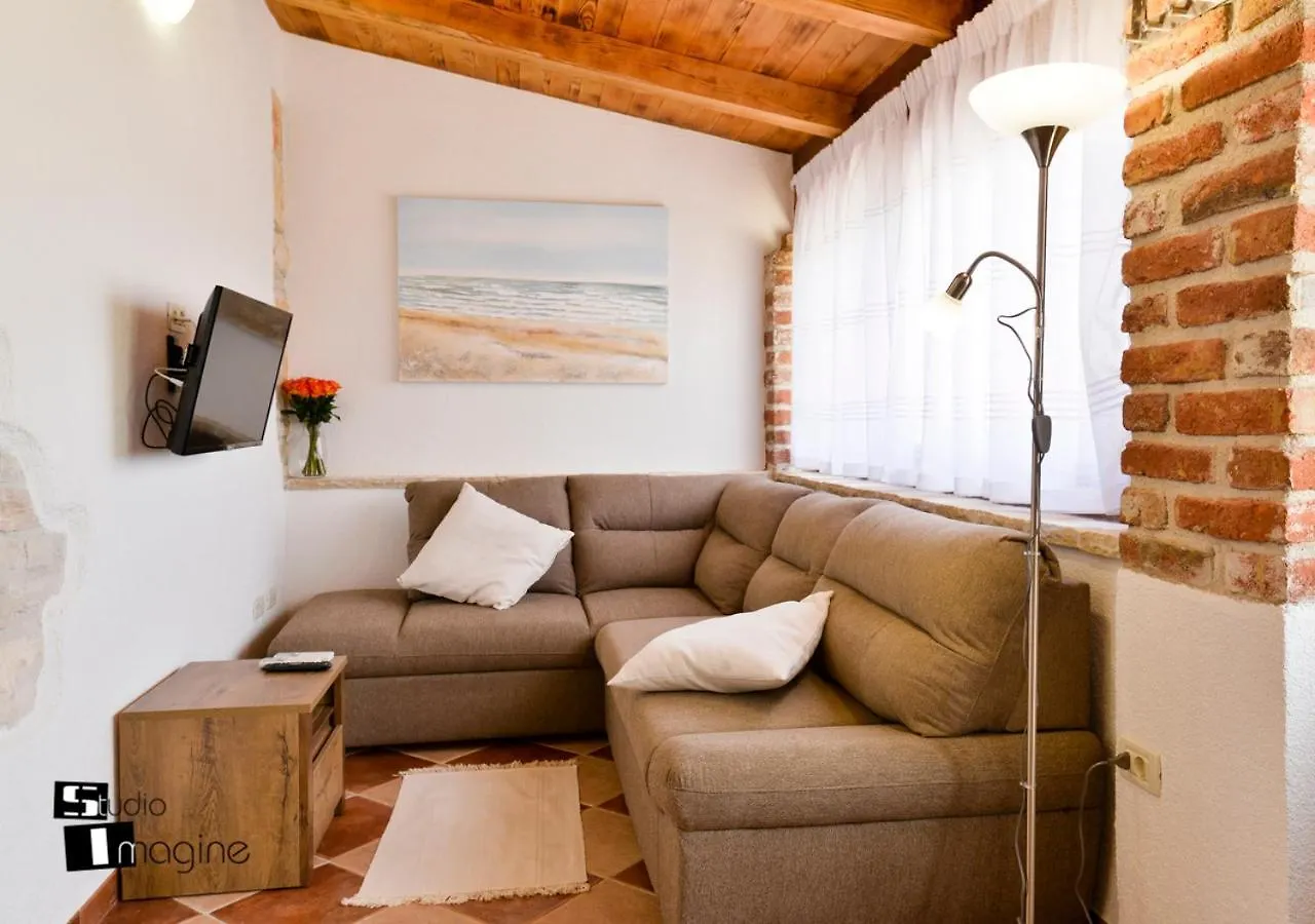 Charming Stone Cottage By The Sea Umag 0*,  Horvátország